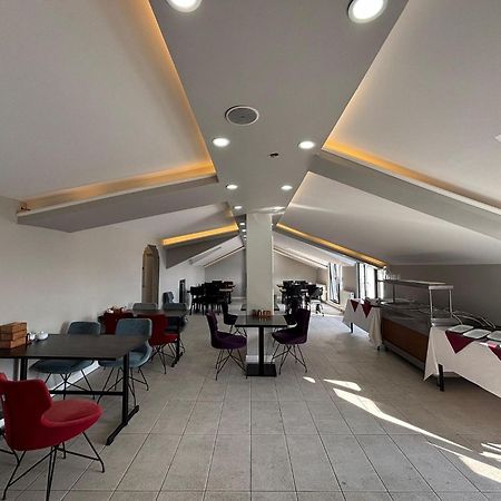 Royal Luxury Hotels Suites Estambul Exterior foto